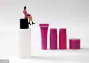 化妝品OEM加工產(chǎn)品的包材設(shè)計(jì)要點(diǎn)與制造生產(chǎn)全解析